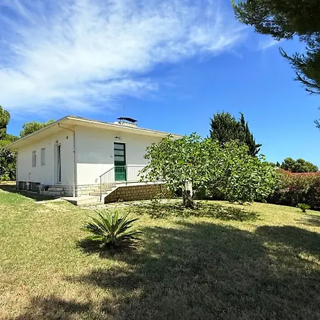N122 - Numana, Singola Con Giardino E Vista Mare * ヌマーナ